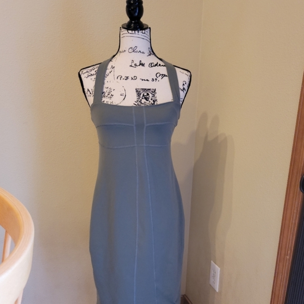 🎁 Athleta Dress